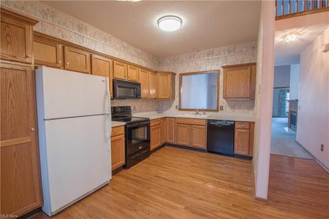 4518 Amberidge Ave NW, Canton, OH 44708 photo 10