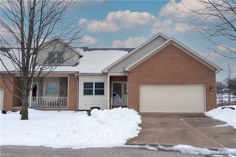 4518 Amberidge Ave NW, Canton, OH 44708 photo 2