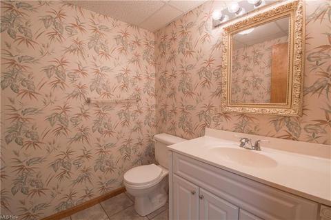 4518 Amberidge Ave NW, Canton, OH 44708 photo 31