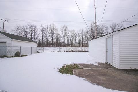2234 E 35th St, Lorain, OH 44055 photo 23
