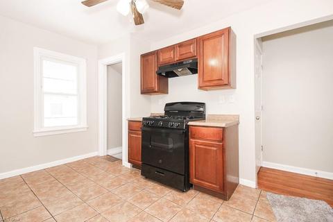 2234 E 35th St, Lorain, OH 44055 photo 7