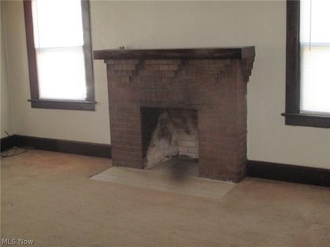 36 Hawthorne St, Struthers, OH 44471 photo 4