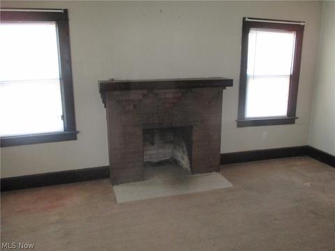 36 Hawthorne St, Struthers, OH 44471 photo 5