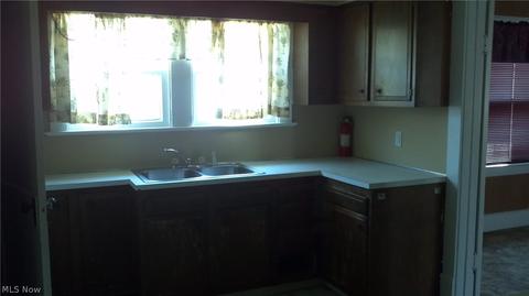 36 Hawthorne St, Struthers, OH 44471 photo 17