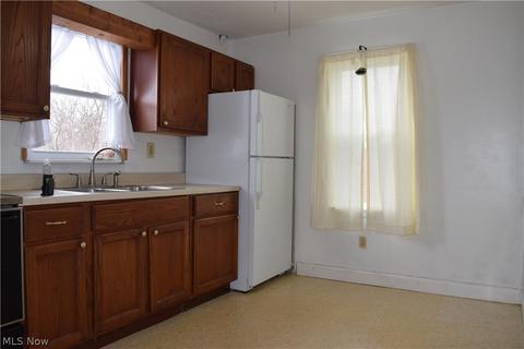 203 50th St SE, Canton, OH 44707 photo 8