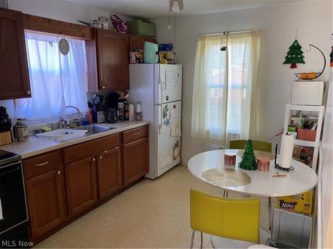 203 50th St SE, Canton, OH 44707 photo 9