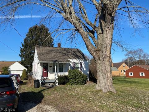 203 50th St SE, Canton, OH 44707 photo 3