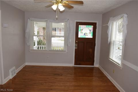 203 50th St SE, Canton, OH 44707 photo 7
