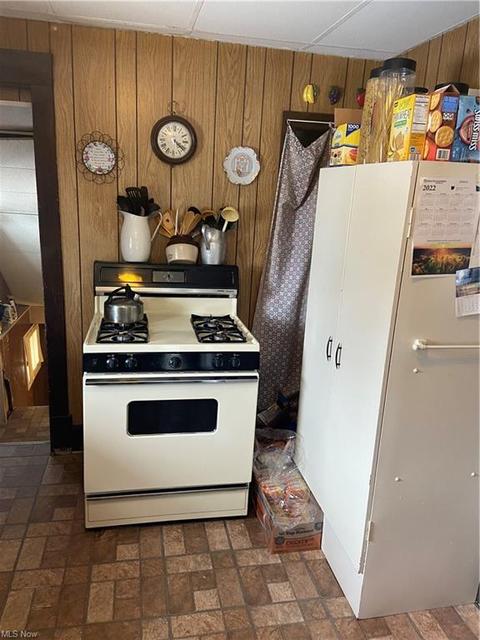 511 Lincoln Ave, Struthers, OH 44471 photo 6