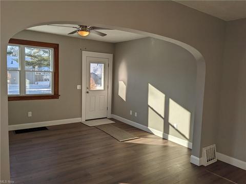 183 Beebe Ave, Elyria, OH 44035 photo 7
