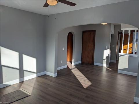 183 Beebe Ave, Elyria, OH 44035 photo 6