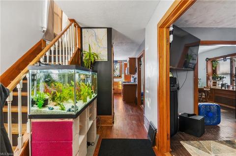 273 E Miller Ave, Akron, OH 44311 photo 2