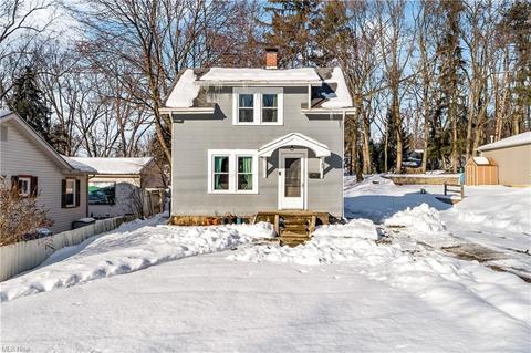 162 Tolbert St, Wadsworth, OH 44281 photo 2