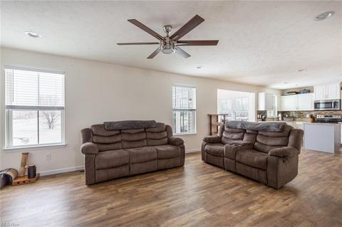 824 Buckingham Dr, Lagrange, OH 44050 photo 6