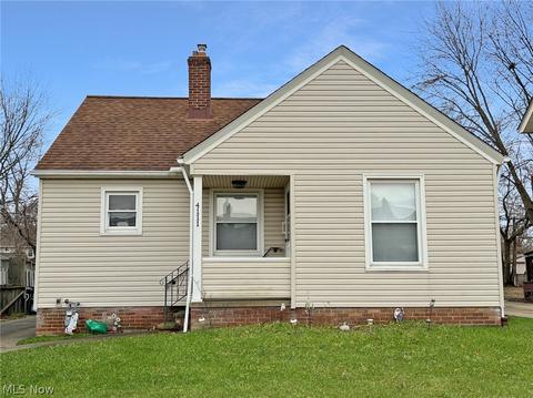 4111 Maplecrest Ave, Parma, OH 44134 photo 1