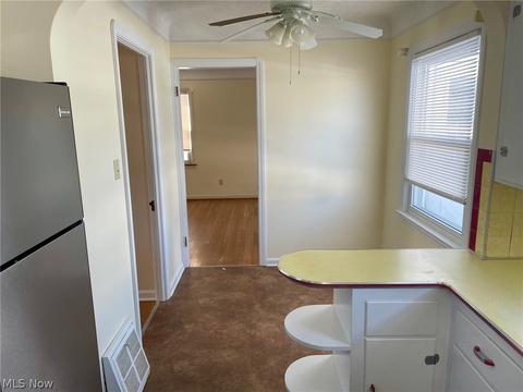 4111 Maplecrest Ave, Parma, OH 44134 photo 3