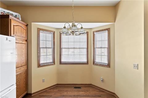 2601 Charing Cross Rd NW, Canton, OH 44708 photo 6