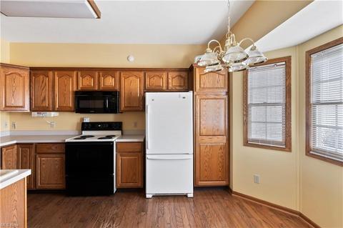 2601 Charing Cross Rd NW, Canton, OH 44708 photo 4