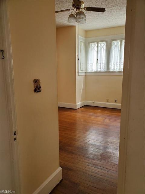 316 4th St, Elyria, OH 44035 photo 11