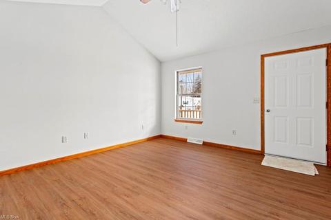 460 Stallion Ct, Lagrange, OH 44050 photo 5