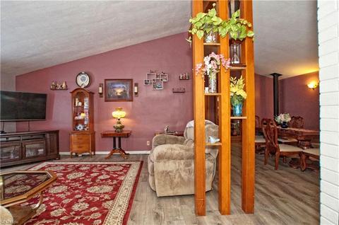 1331 Westminster Ave, Ashtabula, OH 44004 photo 4