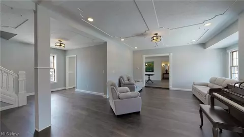 4620 Jaycox Rd, Avon, OH 44011 photo 2