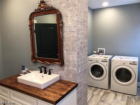 412 W Main St, Barnesville, OH 43713 photo 24