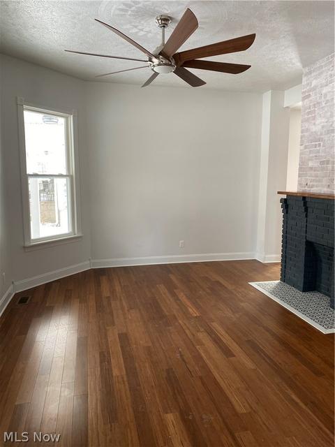 412 W Main St, Barnesville, OH 43713 photo 4