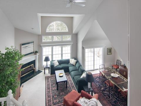 4142 Mohawk Dr, Copley, OH 44321 photo 2