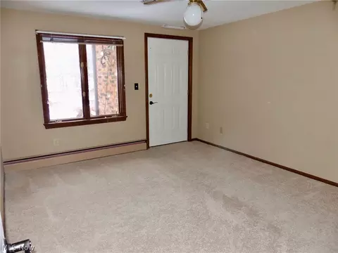 2147 Garden Dr, Wickliffe, OH 44092 photo 18