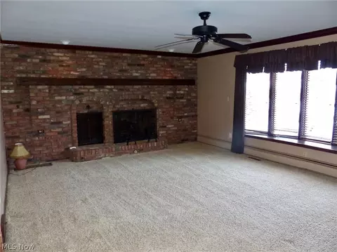 2147 Garden Dr, Wickliffe, OH 44092 photo 6