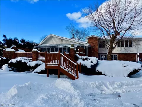 2147 Garden Dr, Wickliffe, OH 44092 photo 28