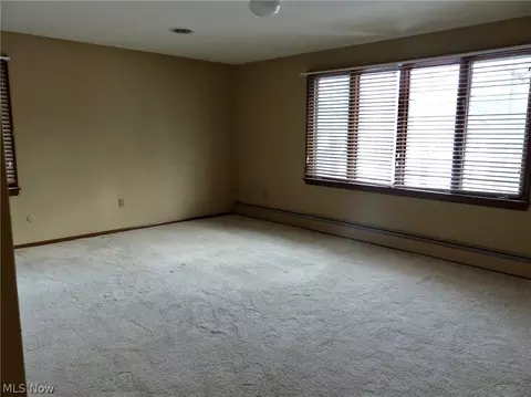 2147 Garden Dr, Wickliffe, OH 44092 photo 19