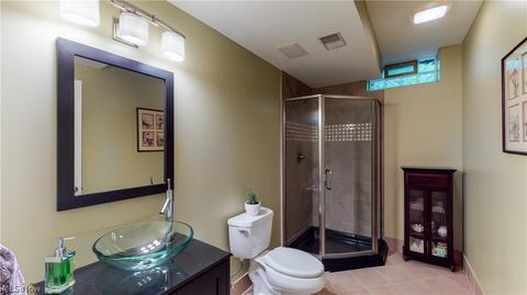 7369 Rollingbrook Trl, Solon, OH 44139 photo 9
