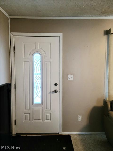 444 Spring St, Struthers, OH 44471 photo 2