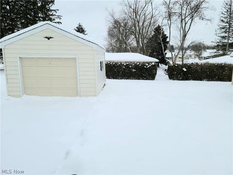 444 Spring St, Struthers, OH 44471 photo 22