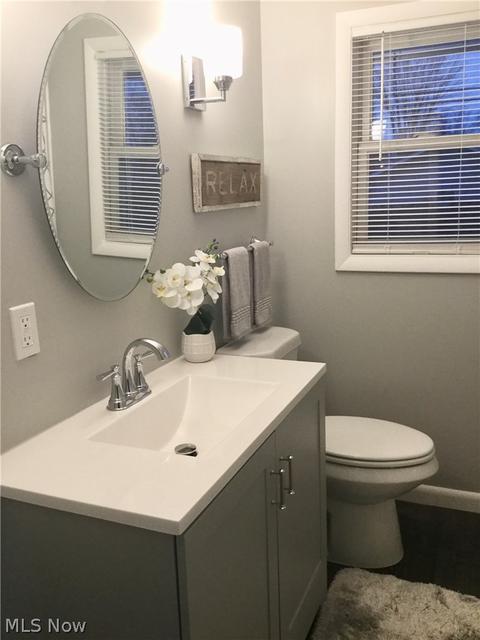 481 Wesley Ave, Elyria, OH 44035 photo 7