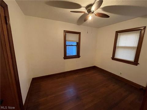 210 E 45th St, Lorain, OH 44052 photo 9