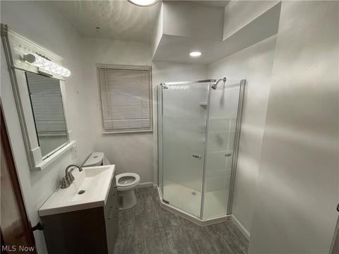210 E 45th St, Lorain, OH 44052 photo 8