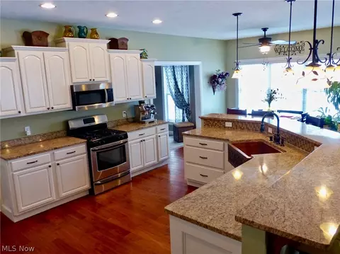 2430 Pine Valley Dr, Willoughby Hills, OH 44094 photo 10