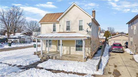 403 E 7th St, Dover, OH 44622 photo 2