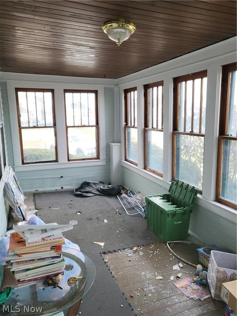 122 E 22nd St, Lorain, OH 44052 photo 2