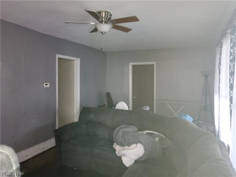 122 E 22nd St, Lorain, OH 44052 photo 3
