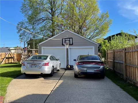 29 Melbourne Ave, Boardman, OH 44512 photo 3