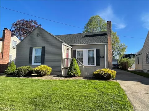29 Melbourne Ave, Boardman, OH 44512 photo 1
