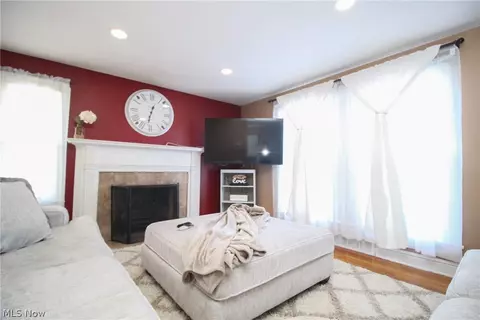 29 Melbourne Ave, Boardman, OH 44512 photo 6