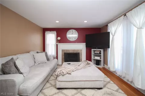 29 Melbourne Ave, Boardman, OH 44512 photo 5