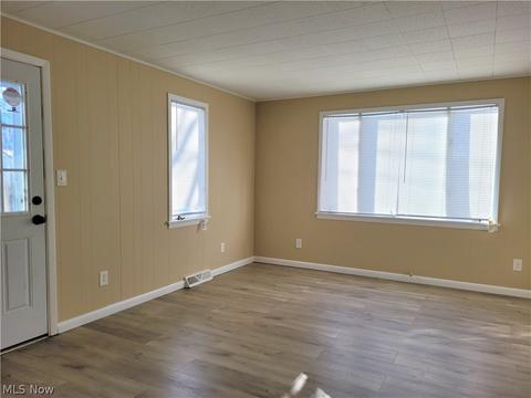 384 E 260th St, Euclid, OH 44132 photo 8