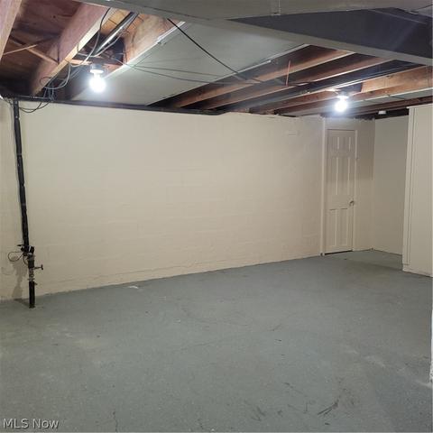 384 E 260th St, Euclid, OH 44132 photo 17