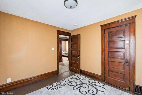 240 E Thornton St, Akron, OH 44311 photo 19